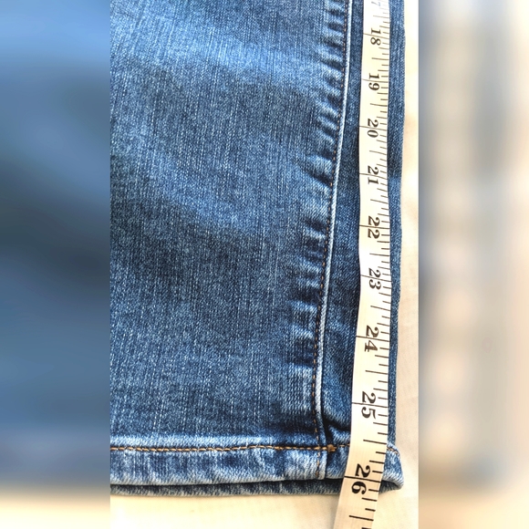 Athleta Sculptek Slim Lapis Wash Crop Jeans - Picture 4 of 8